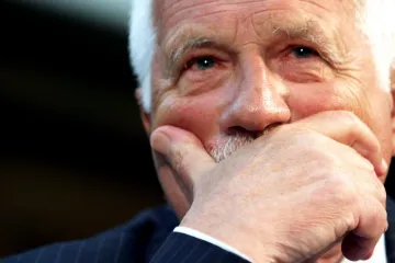 Jedněmi milován, druhými nenáviděn. Klaus odchází