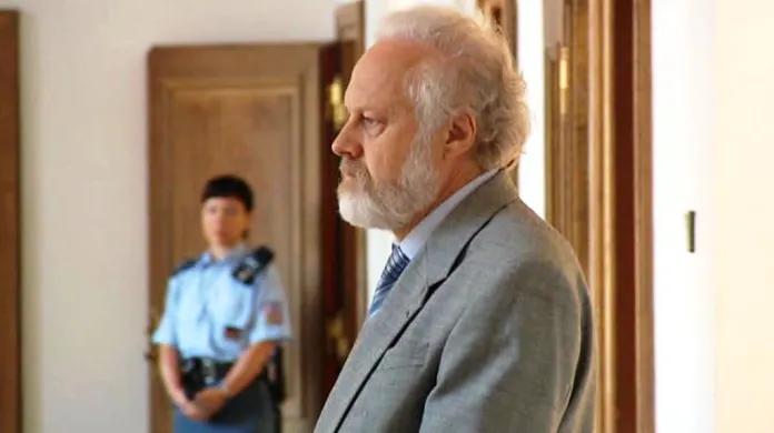 Žalobce Petr Jirát dozorující kauzu Davida Ratha a spol.
