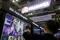 Trump slíbil včasné vydání licencí k prodeji firmě Huawei. Nesmí ale ohrozit národní bezpečnost