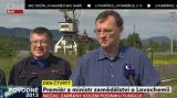Premiér Nečas a ministr zemědělství Bendl po návštěvě zatopených Lovosic