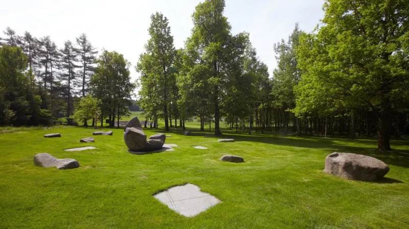 Území bývalého koncentračního tábora pro Romy v Letech u Písku