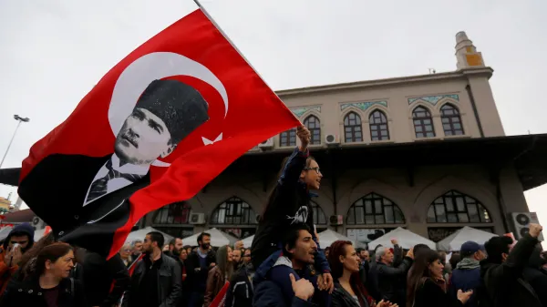 Pozorovatelka OBSE: Turecko? Učebnicový příklad přechodu k autoritářství 