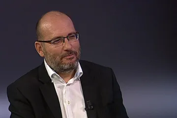 Langura má pražská zoo domluveného, dál věří na pandu. A chystá jim domov za miliony