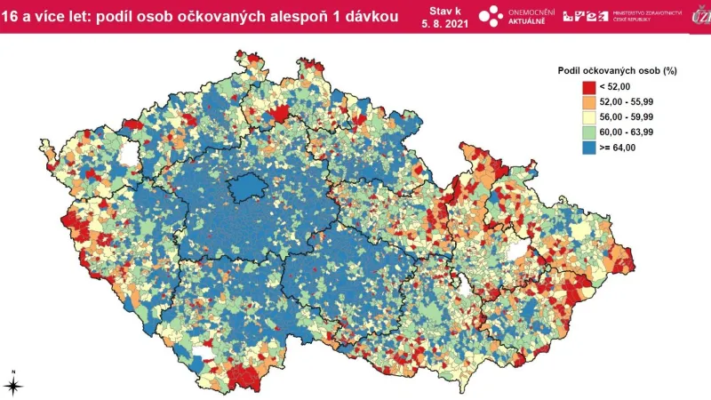 Podíl očkovaných nad 16 let alespoň jednou dávkou podle okresů