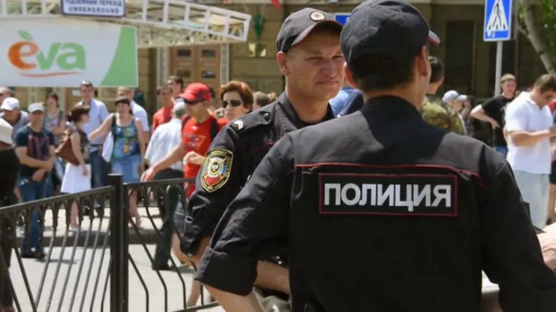 Několik stovek lidí v Doněcku demonstrovalo za mír