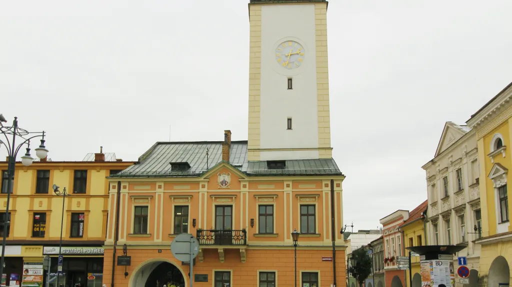 Hranická radnice je sídlem městské knihovny