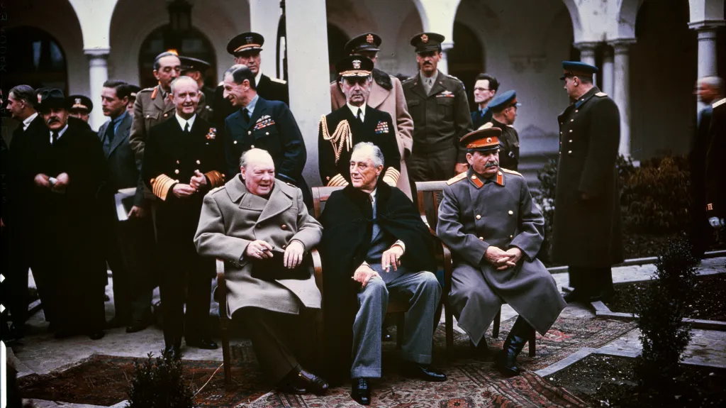 Churchill, Roosevelt a Stalin na jaltské konferenci