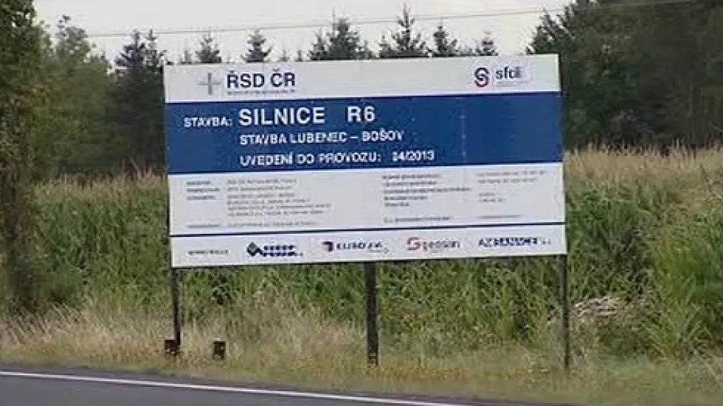 Cedule stavby silnice R6