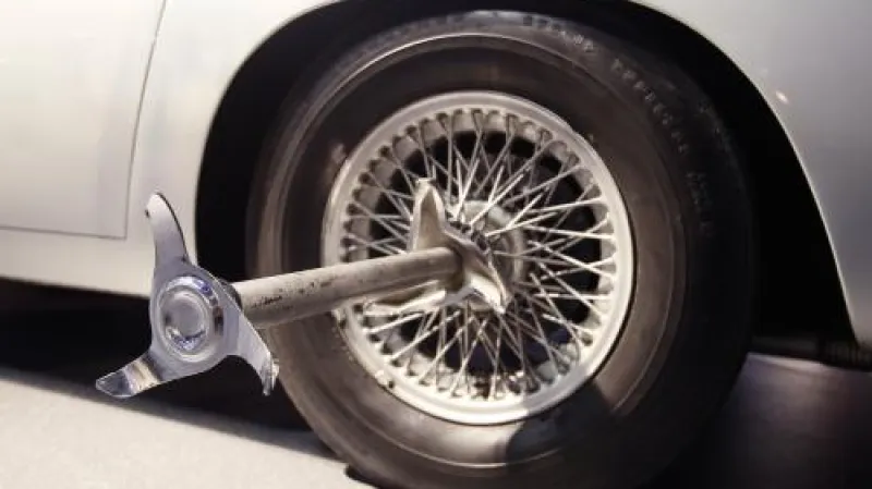 Bondův Aston Martin