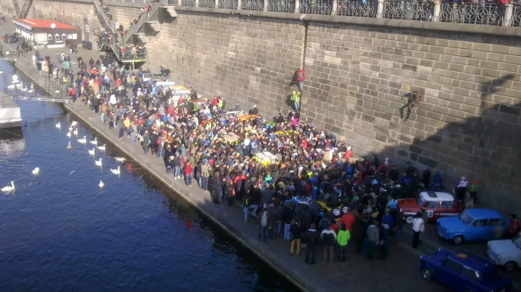 Cesta na konec světa začíná na pražské Náplavce