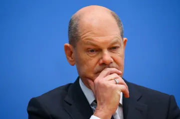 Chceme zabránit válce v Evropě, prohlásili Scholz, Macron a Duda. Francouzský prezident ostatní informoval o schůzce s Putinem