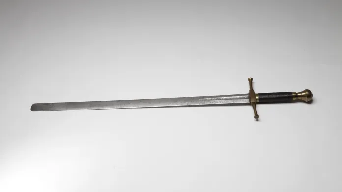 Popravčí meč s nápisem z roku 1720