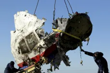 Pád letu MH17: Digitální Sherlockové z Bellingcat pátrali i na Facebooku. Ruští vojáci se fotili s raketovým systémem 