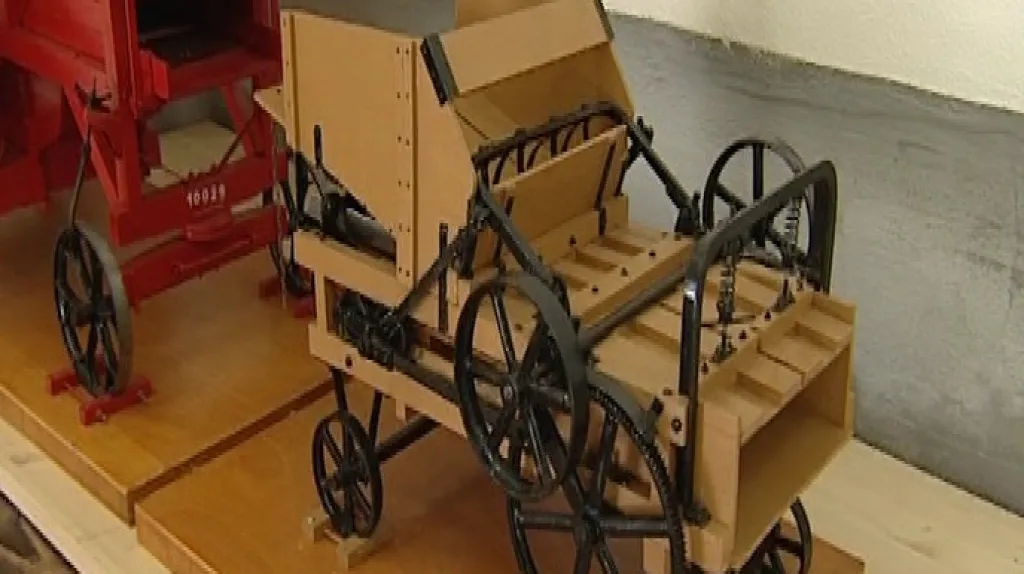 Sbírka modelů historických zemědělských strojů v Lanžhotě