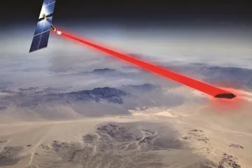 Americká armáda testuje ve vesmíru solární elektrárnu. Energii chce posílat mikrovlnami na Zemi