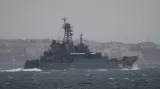 Ruská výsadková loď Koroljov v Dardanelách 8. února 2022