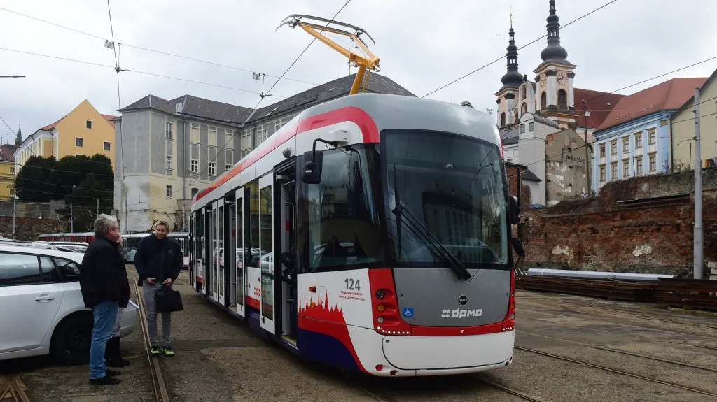 Nová olomoucká tramvaj s antikolizním systémem