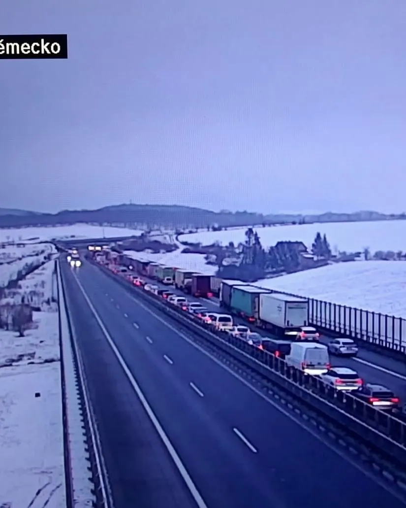 Počasí v částech Česka zkomplikovalo dopravu