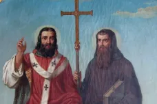 Svatí Crha a Strachota udělali ze slovanského jazyka řeč Bible