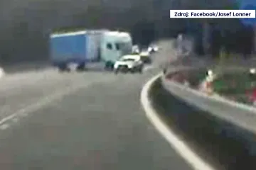 Nebezpečný manévr kamionu u Jablonce má podle policie na svědomí 59letý Polák