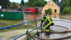 Škody po bouřkách v jihočeských Slavonicích