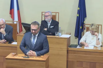 Senát schválil růst minimální mzdy, neodsouhlasil požadavky na rovné podmínky pro zemědělce