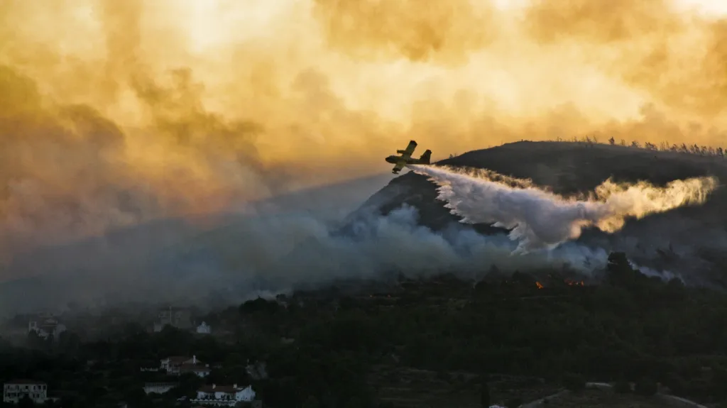 Požár na ostrově Samos