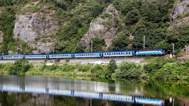 Od navýšených slev na jízdném už některé kraje upustily, zůstávají ve čtyřech