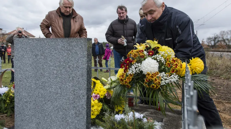 Vzpomínka na nehodu ve Stéblové