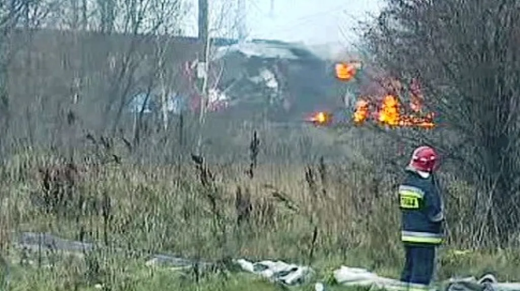 V Polsku hořel nákladní vlak s benzínem a naftou