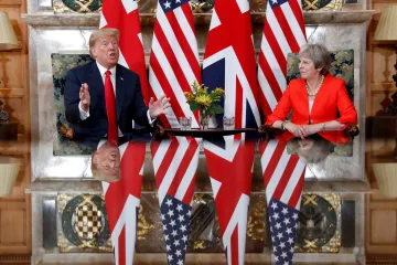 Trumpa v červnu přijme královna Alžběta, americký prezident navštíví i Francii