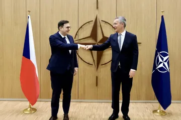 Česko by se mělo podílet na nasazení nových jednotek na východě NATO, míní Lipavský