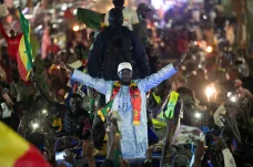 Senegal si zvolí novou hlavu státu. Navzdory nepokojům má image vzorové africké demokracie