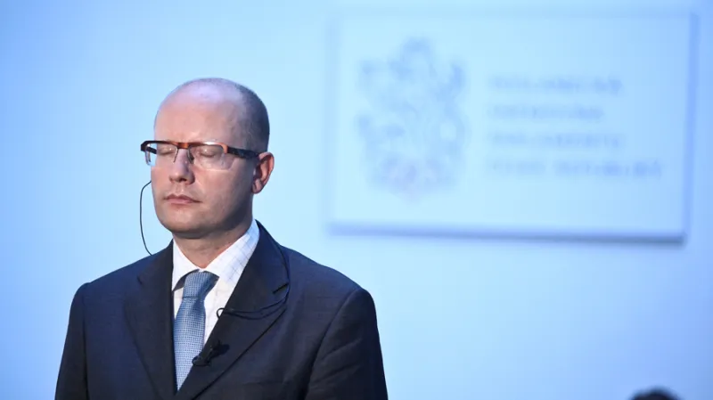 Rusnok padl. ČSSD chce volby