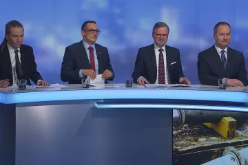 Cesta českého premiéra do Bílého domu ukazuje, že se o nás USA zase zajímají, shodují se politici