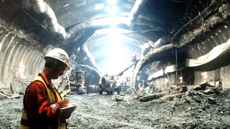 Stavba Eurotunelu (1990)