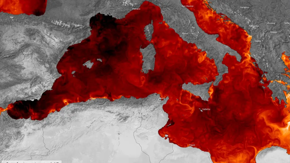 Odchylka teploty vody ve Středozemním moři od dlouhodobého průměru