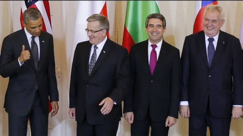 Reakce českých politiků na ohlášenou Obamovu strategii