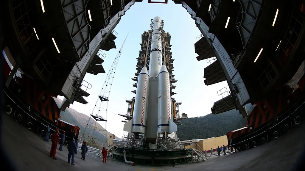 Raketoplán připraven vyvést první čínskou sondu na Měsíc