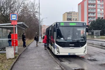 Soud zamítl žalobu Kladna na Středočeský kraj v kauze veřejné dopravy, nebyla podle práva