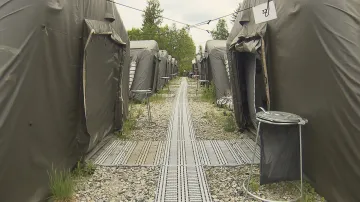 Armáda rozšiřuje tábor u Jihlavy pro alianční jednotky