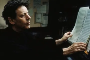Americký skladatel Philip Glass vystoupí v Ostravě