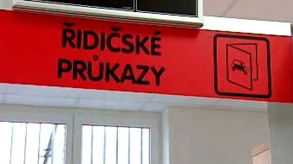 Výdej řidičských průkazů