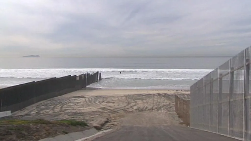 Americko-mexická hranice