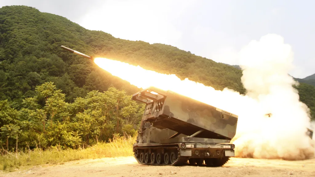 Raketomet M-270A1