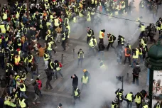 Francouzská policie propustila z vazby radikálního zástupce žlutých vest
