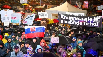 Protivládní demonstrace v Bratislavě na výročí 17. listopadu
