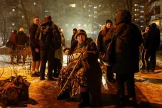 Ruské střely v Kyjevě zranily přes padesát lidí. Poškodily dětskou nemocnici a obytné domy