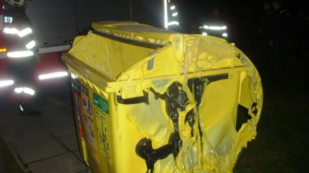 Řádění žhářů v Pardubicích