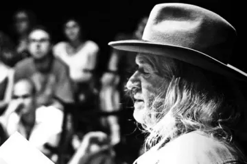 Divadlo uvede hru o životě básníka Jirouse